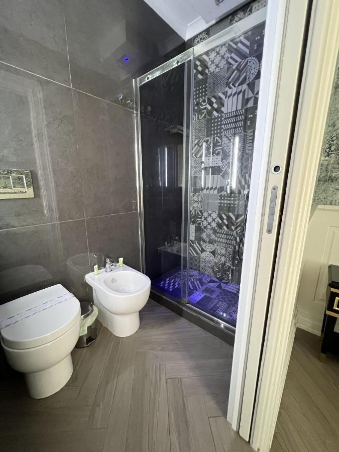 ナポリ Relais Piazza Vittoria Bed & Breakfast エクステリア 写真