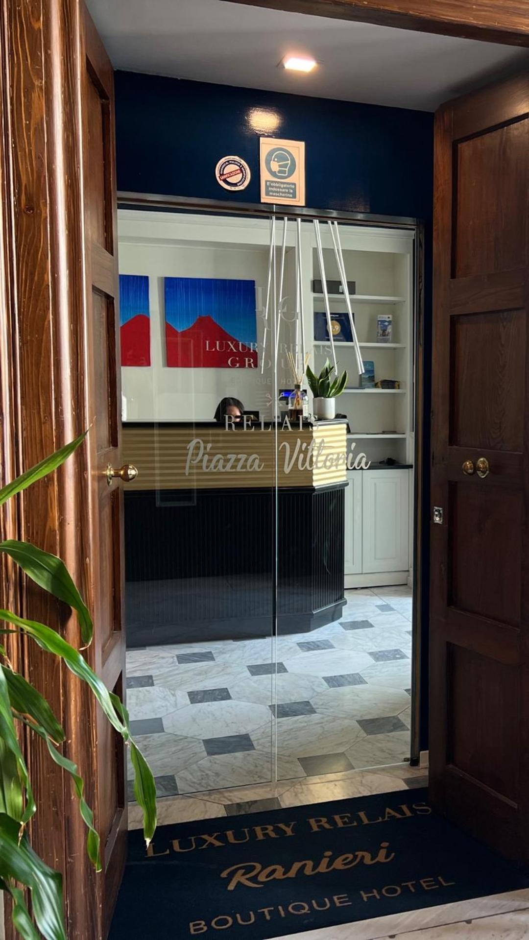 ナポリ Relais Piazza Vittoria Bed & Breakfast エクステリア 写真