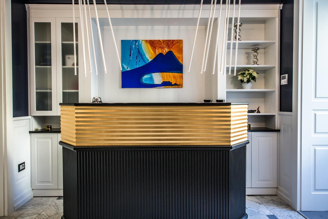ナポリ Relais Piazza Vittoria Bed & Breakfast エクステリア 写真